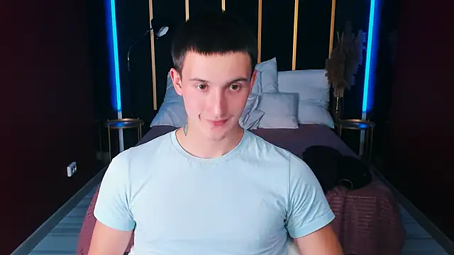 David  Diamond online show from September 15, 2025, 8:42 pm