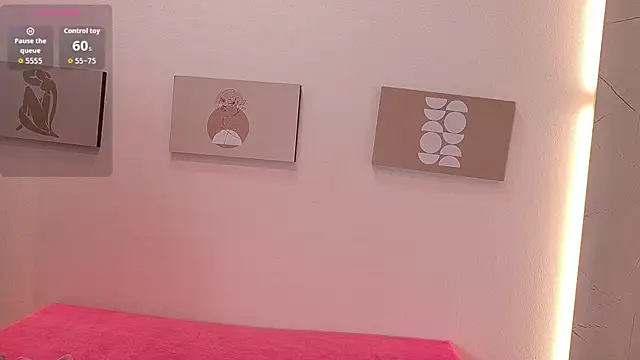 SofiaWildee online show from October 6, 2025, 9:15 pm