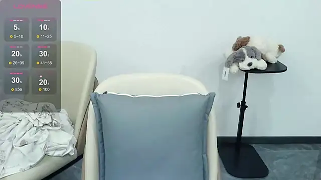 -caicai online show from December 19, 2025, 8:38 am