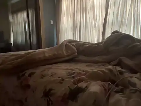 Cianda24 online show from October 7, 2025, 5:19 am