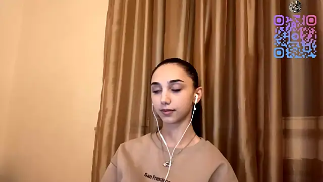 LinaMour online show from October 17, 2025, 10:11 pm