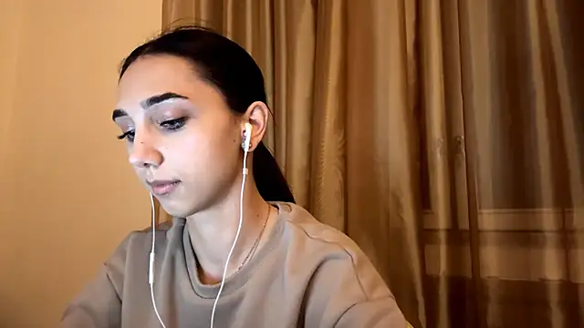 LinaMour online show from October 12, 2025, 10:11 pm