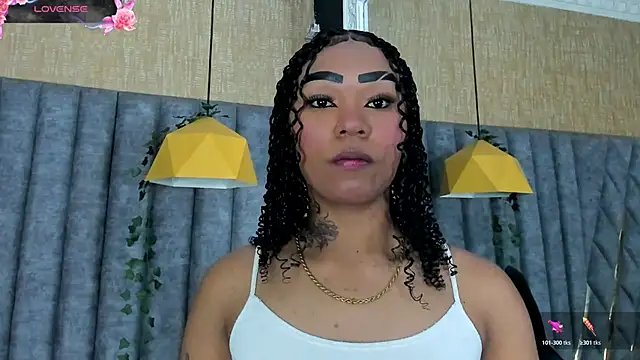 SkylerBloomm online show from May 19, 2026, 10:17 pm