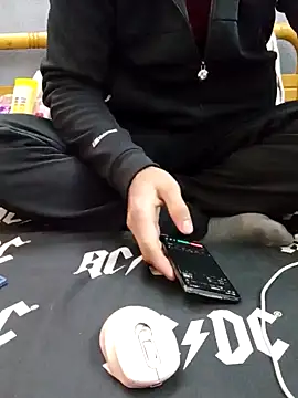 yazinyazin1 online show from December 20, 2025, 5:54 am