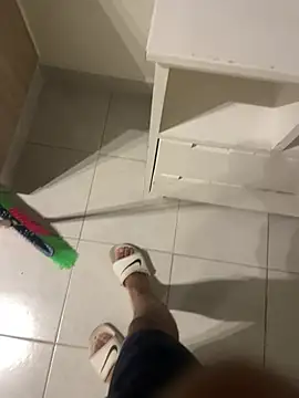 fitsexyman online show from April 13, 2026, 7:51 pm