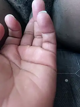 fitsexyman online show from April 8, 2026, 2:51 pm