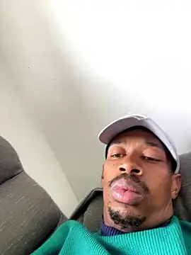 fitsexyman online show from January 17, 2026, 12:20 pm