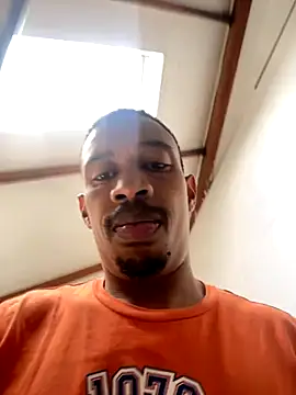 fitsexyman online show from December 1, 2025, 10:38 am