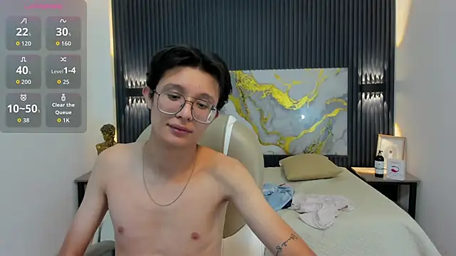 SantiagoRusso18 online show from November 30, 2025, 7:42 am