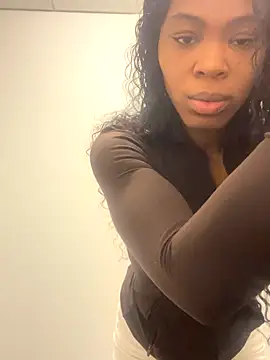 Idonotcherishu online show from September 28, 2025, 8:38 pm