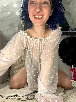 Kitty Kisss online show from November 11, 2025, 3:18 pm