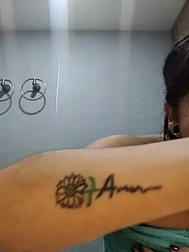 Eva Clark01 online show from November 27, 2025, 11:10 am