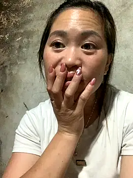 Snapshot of tuyetnhi-00 chatting on October 30, 2025, 1:31 pm tuyetnhi-00 online show from October 30, 2025, 1:31 pm