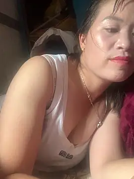 Snapshot of tuyetnhi-00 chatting on September 11, 2025, 7:19 am tuyetnhi-00 online show from September 11, 2025, 7:19 am