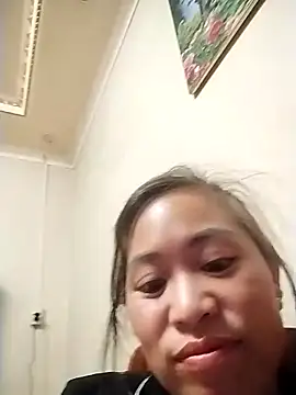 Snapshot of tuyetnhi-00 chatting on September 28, 2025, 10:22 am tuyetnhi-00 online show from September 28, 2025, 10:22 am