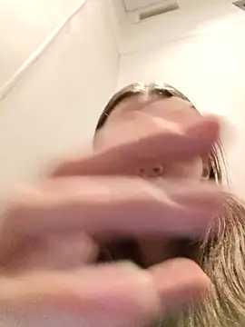 freakylittlebitch69 online show from September 20, 2025, 1:54 am