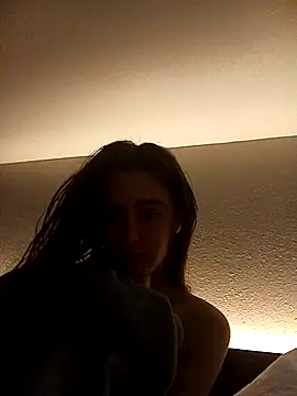 freakylittlebitch69 online show from September 24, 2025, 9:10 pm