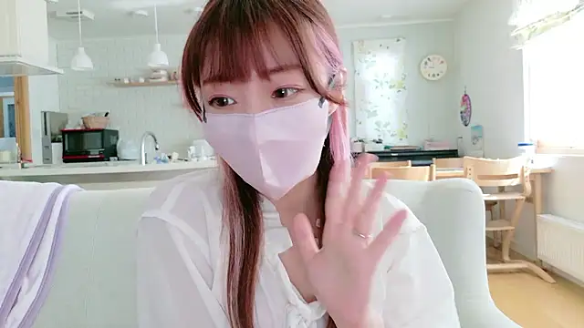 SUZU 1201 online show from February 25, 2026, 1:39 am