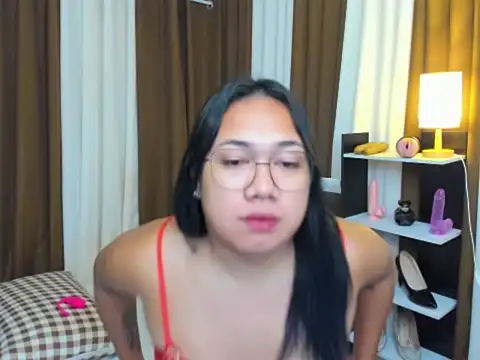 Snapshot of TsUncutKaren chatting on September 29, 2025, 5:07 pm TsUncutKaren online show from September 29, 2025, 5:07 pm