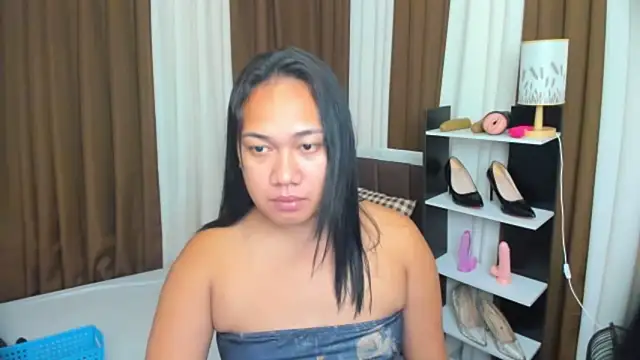 Snapshot of TsUncutKaren chatting on September 21, 2025, 4:34 pm TsUncutKaren online show from September 21, 2025, 4:34 pm