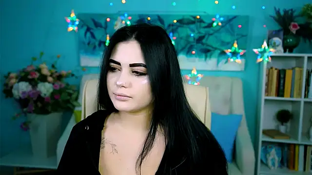 NaomiWilsons online show from October 4, 2025, 4:30 pm