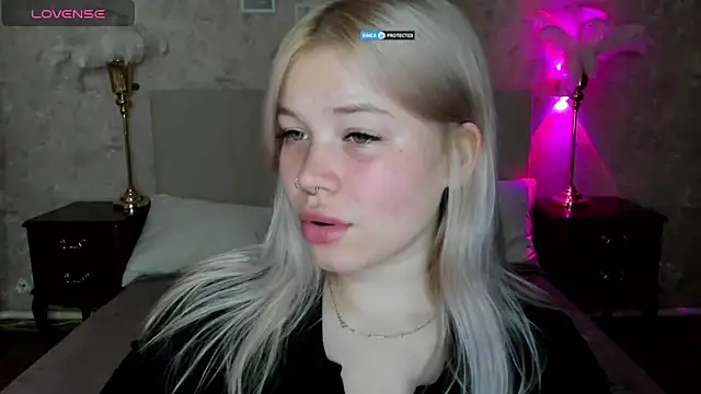 Diana Dream online show from November 26, 2025, 8:31 pm