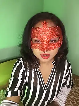 yours sugar babe online show from September 18, 2025, 12:08 pm