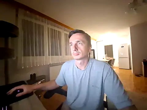 Snapshot of DareTheGreat chatting on September 11, 2025, 10:43 pm DareTheGreat online show from September 11, 2025, 10:43 pm