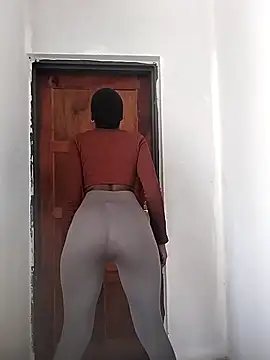 Melanin2002 online show from April 16, 2026, 9:21 am