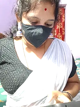 luci-queen online show from September 13, 2025, 3:12 pm