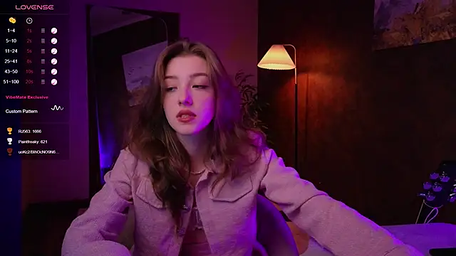 Snapshot of AstraMist chatting on September 14, 2025, 3:01 pm AstraMist online show from September 14, 2025, 3:01 pm