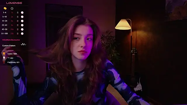 Snapshot of AstraMist chatting on September 16, 2025, 4:19 pm AstraMist online show from September 16, 2025, 4:19 pm