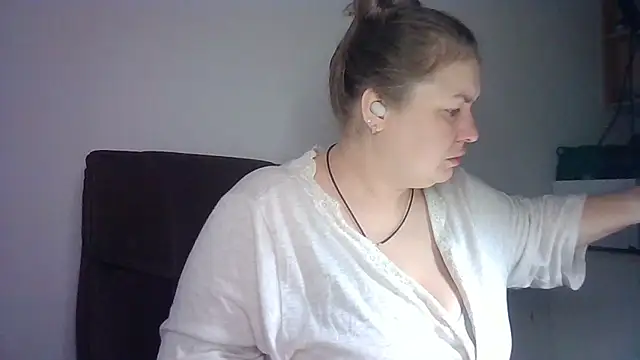 MartaXLove online show from November 2, 2025, 9:31 pm