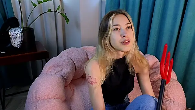 AngelicRice online show from September 20, 2025, 11:04 am