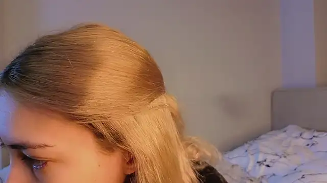 AngelicRice online show from November 20, 2025, 11:22 am