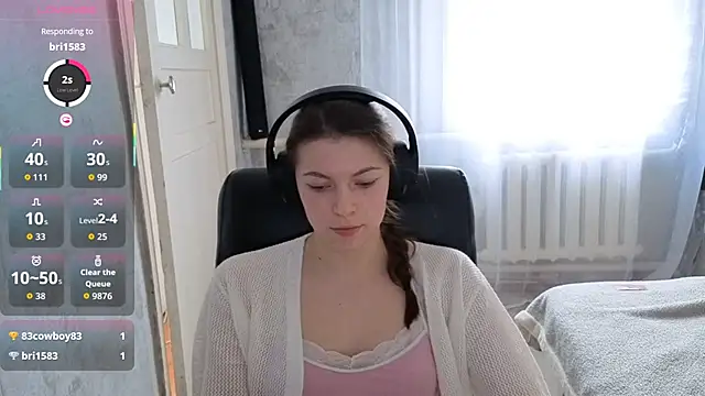 CutieAnny online show from December 5, 2025, 6:12 am