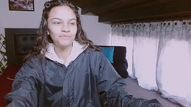 Snapshot of Skylovershot chatting on November 7, 2025, 1:15 pm Skylovershot online show from November 7, 2025, 1:15 pm