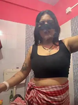 V-Hot-Sweti online show from March 5, 2026, 8:49 pm