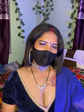 V-Hot-Sweti online show from September 28, 2025, 6:15 pm