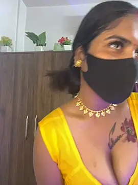 V-Hot-Sweti online show from October 8, 2025, 4:51 pm