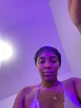 zaracollins01 online show from June 5, 2026, 12:59 am