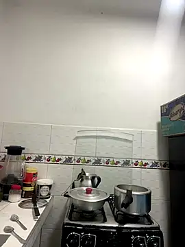 zaracollins01 online show from October 21, 2025, 6:29 pm