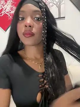 zaracollins01 online show from September 28, 2025, 3:46 am