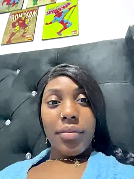 zaracollins01 online show from October 25, 2025, 12:39 pm