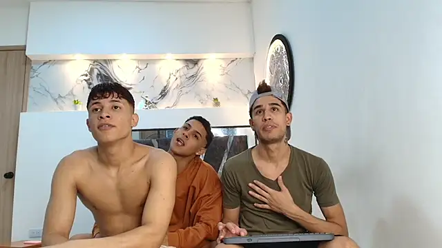 GRETTY BOYS online show from September 10, 2025, 1:26 am