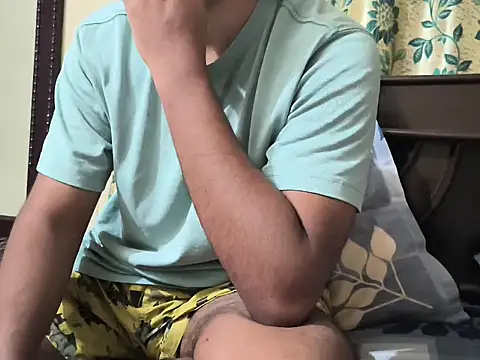 Snapshot of hunk7714 chatting on November 23, 2025, 5:45 pm hunk7714 online show from November 23, 2025, 5:45 pm