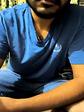 Snapshot of hunk7714 chatting on November 16, 2025, 6:23 pm hunk7714 online show from November 16, 2025, 6:23 pm