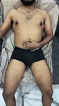 hunk7714 online show from April 10, 2026, 12:23 pm