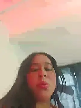 Snapshot of Alii_son chatting on May 15, 2026, 9:46 pm Alii son online show from May 15, 2026, 9:46 pm
