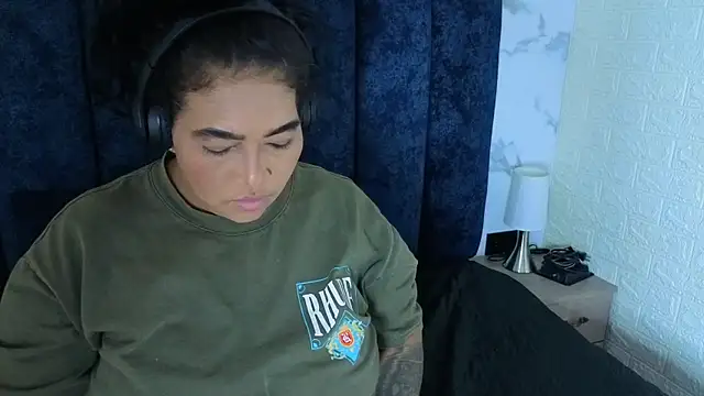 yunkeyc online show from February 23, 2026, 3:19 am